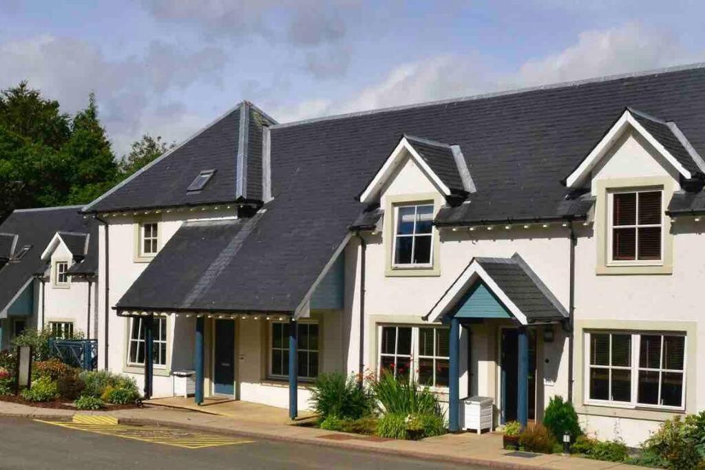 Ryder Cup Lodge Duchally: Luxury Retreat with Leisure Club & Pet-Friendly Amenities Auchterarder Exterior photo